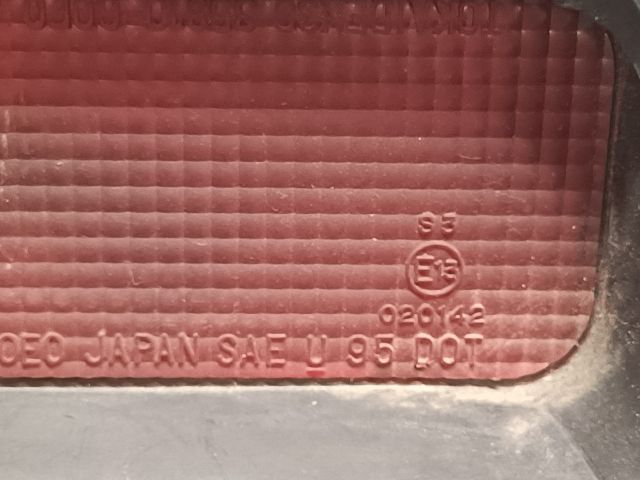 bontott SUZUKI SWIFT II Pótféklámpa