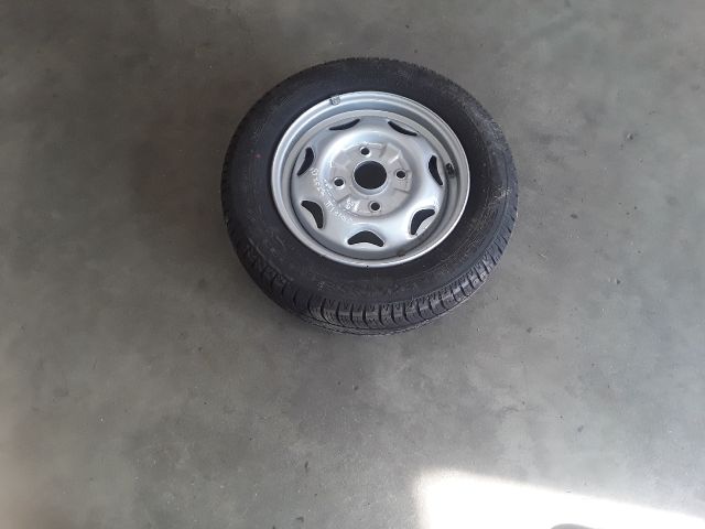 bontott SUZUKI SWIFT II Pótkerék