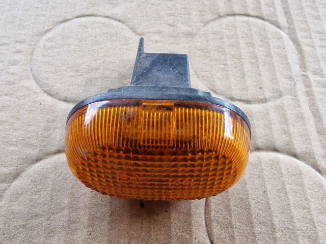 bontott SUZUKI SWIFT II Sárvédő Irányjelző (Pozíciófüggetlen)