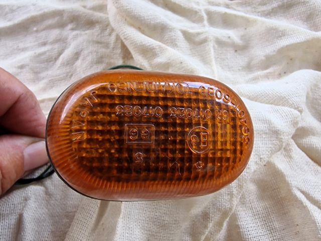 bontott SUZUKI SWIFT II Sárvédő Irányjelző (Pozíciófüggetlen)