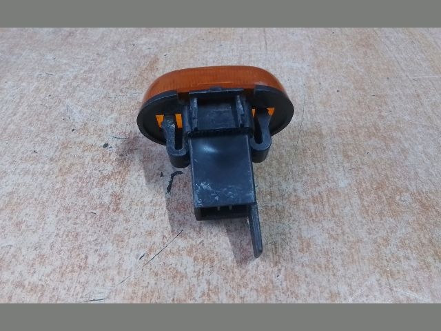 bontott SUZUKI SWIFT II Sárvédő Irányjelző (Pozíciófüggetlen)