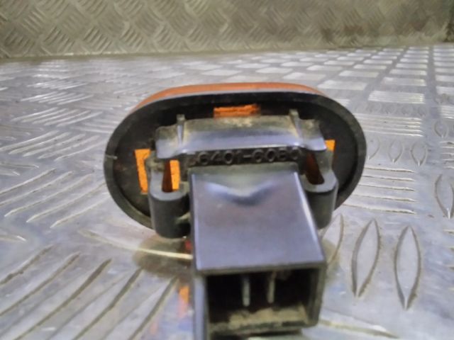 bontott SUZUKI SWIFT II Sárvédő Irányjelző (Pozíciófüggetlen)