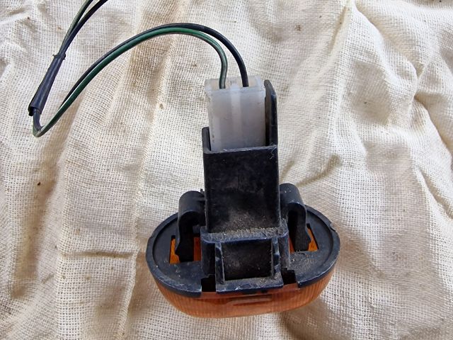 bontott SUZUKI SWIFT II Sárvédő Irányjelző (Pozíciófüggetlen)