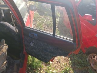 bontott SUZUKI SWIFT II Szivargyújtó Aljzat