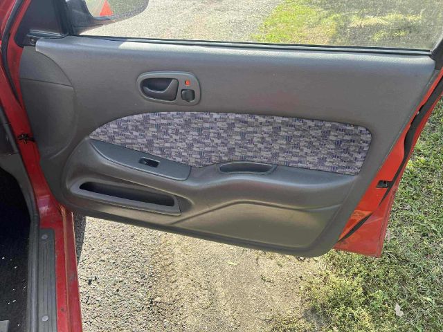 bontott SUZUKI SWIFT II Szivargyújtó Aljzat