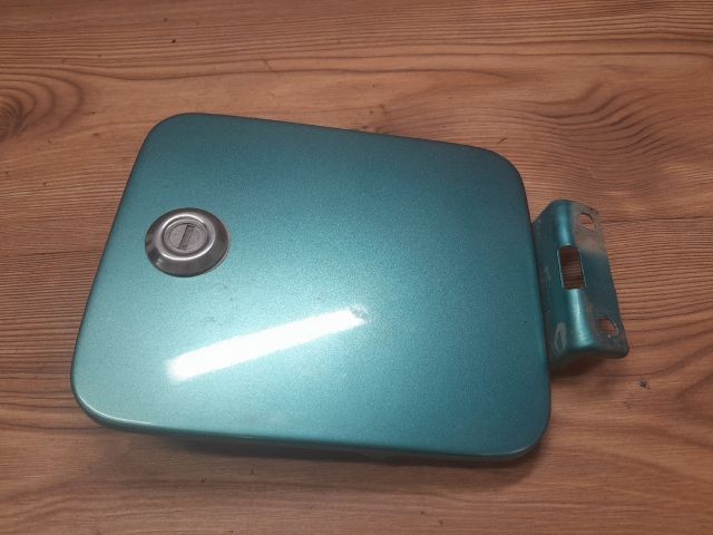 bontott SUZUKI SWIFT II Tankajtó