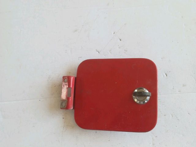 bontott SUZUKI SWIFT II Tankajtó