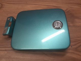 bontott SUZUKI SWIFT II Tankajtó