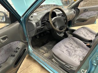 bontott SUZUKI SWIFT II Tankajtó