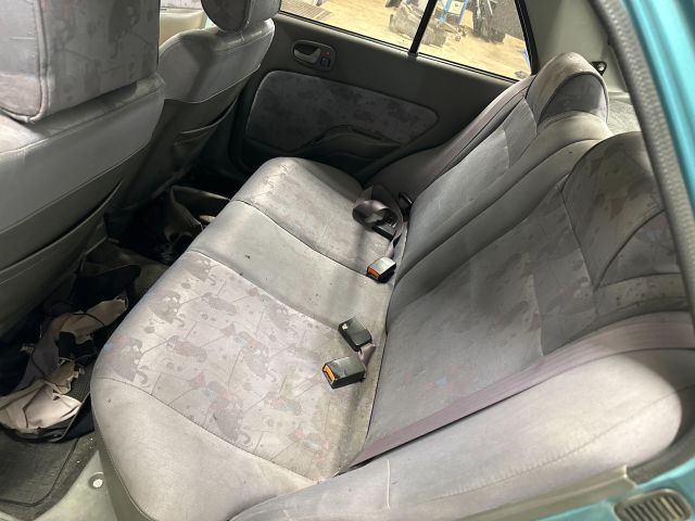 bontott SUZUKI SWIFT II Tankajtó