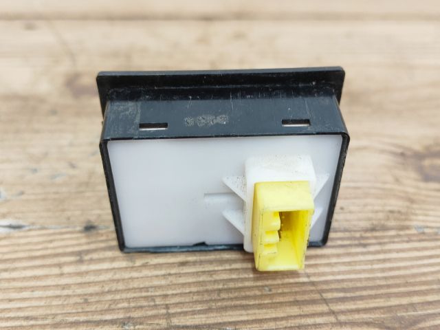 bontott SUZUKI SWIFT II Tükör Kapcsoló