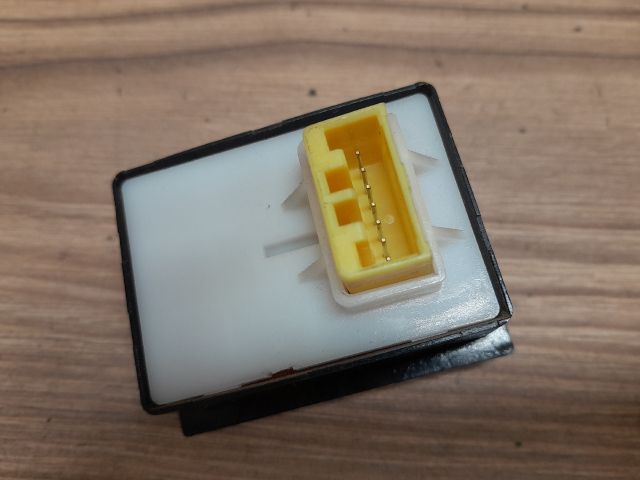 bontott SUZUKI SWIFT II Tükör Kapcsoló