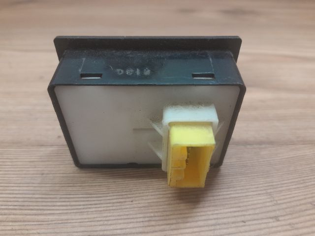 bontott SUZUKI SWIFT II Tükör Kapcsoló