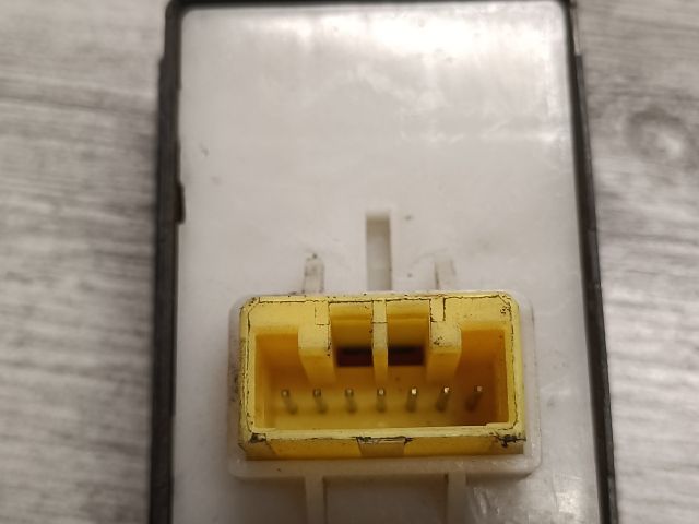 bontott SUZUKI SWIFT II Tükör Kapcsoló