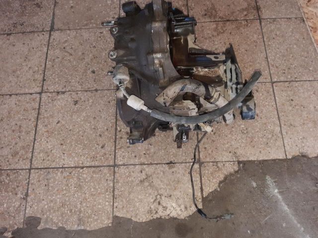 bontott SUZUKI SWIFT II Váltó (Mechanikus)