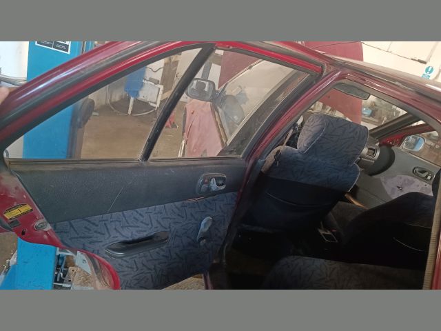 bontott SUZUKI SWIFT II Váltógomb