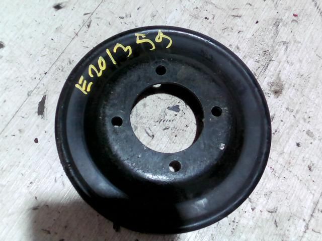 bontott SUZUKI SWIFT II Vízpumpa Szíjtárcsa