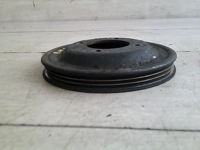 bontott SUZUKI SWIFT II Vízpumpa Szíjtárcsa