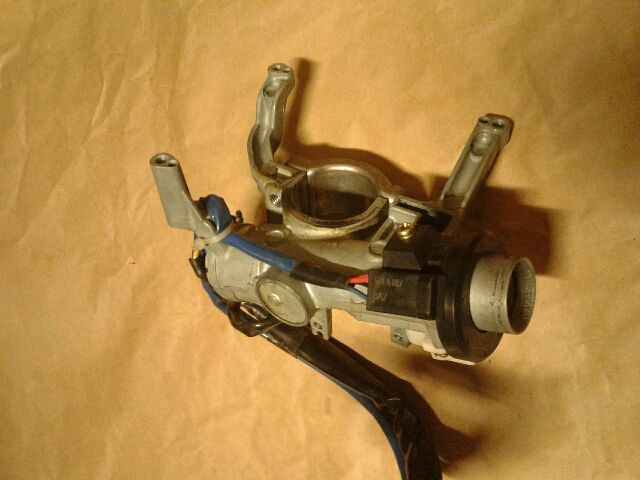 bontott SUZUKI SWIFT II Zárbetét Szett