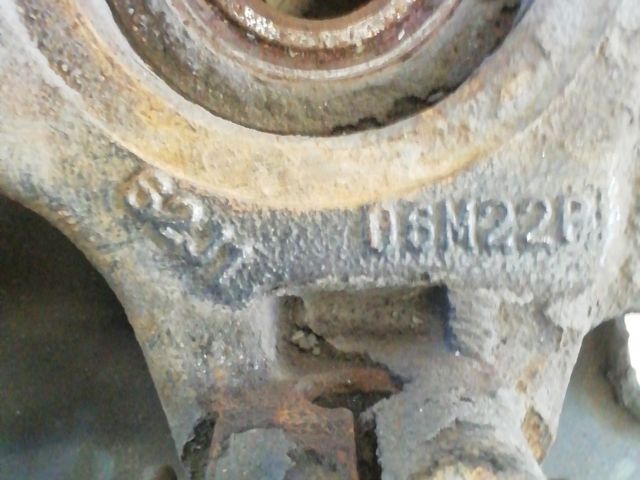 bontott SUZUKI SWIFT III Bal első Kerékagy