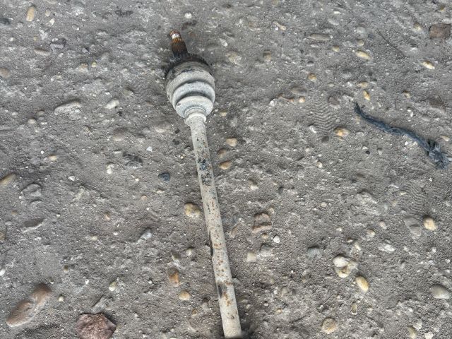 bontott SUZUKI SWIFT III Bal hátsó Féltengely