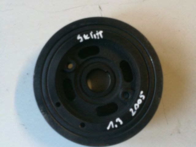 bontott SUZUKI SWIFT III Főtengely Szíjtárcsa