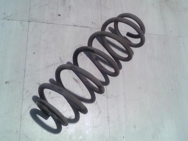 bontott SUZUKI SWIFT III Hátsó Rugó