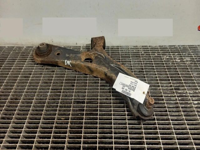 bontott SUZUKI SWIFT III Jobb első Lengőkar