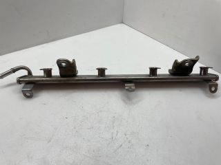 bontott SUZUKI SWIFT III Porlasztó Sor / Híd