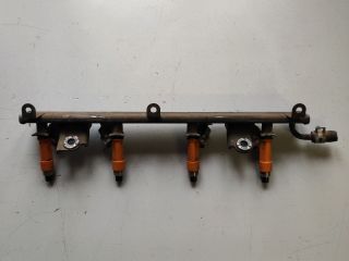 bontott SUZUKI SWIFT III Porlasztó Sor / Híd