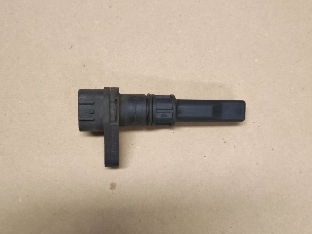 bontott SUZUKI SWIFT III Sebesség Jeladó