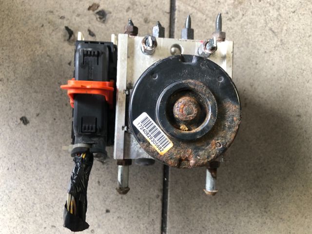 bontott SUZUKI SWIFT III ABS Kocka