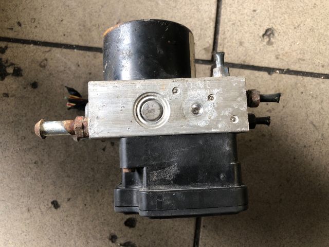 bontott SUZUKI SWIFT III ABS Kocka