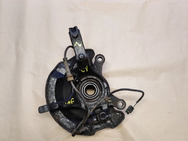 bontott SUZUKI SWIFT III Bal első Csonkállvány Kerékaggyal