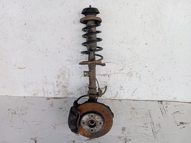 bontott SUZUKI SWIFT III Bal első Csonkállvány Kerékaggyal