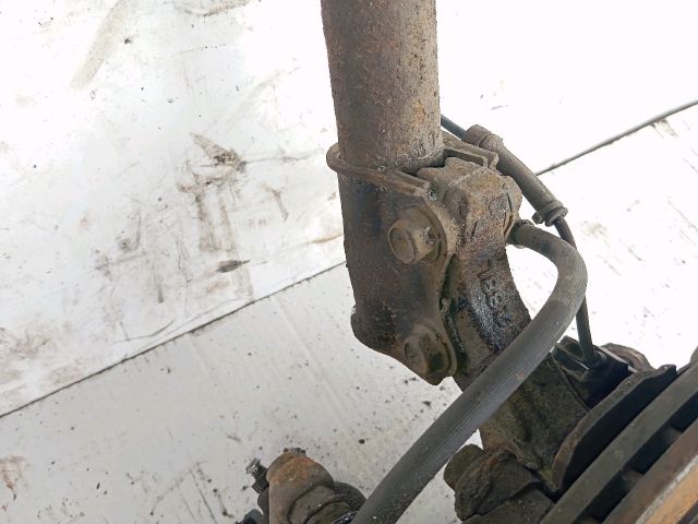 bontott SUZUKI SWIFT III Bal első Csonkállvány Kerékaggyal