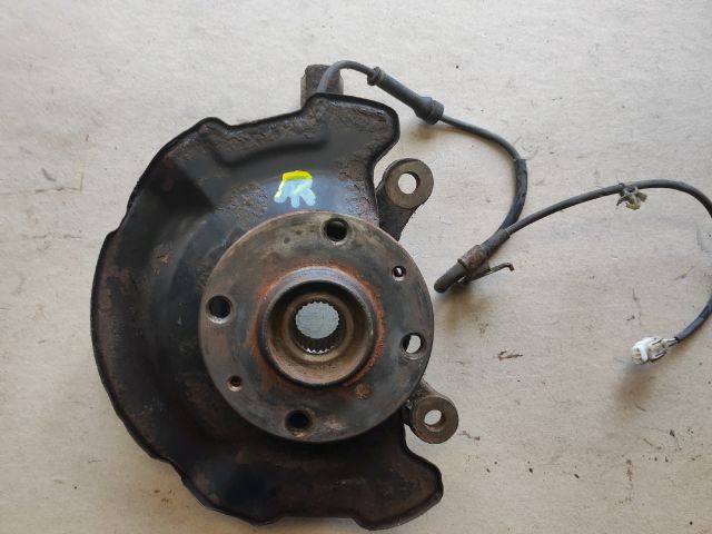 bontott SUZUKI SWIFT III Bal első Csonkállvány Kerékaggyal