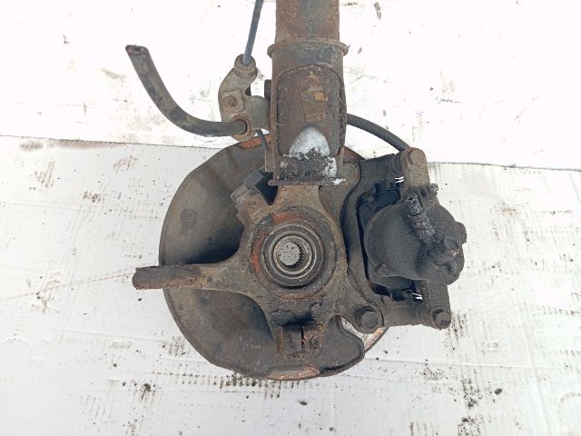 bontott SUZUKI SWIFT III Bal első Csonkállvány Kerékaggyal