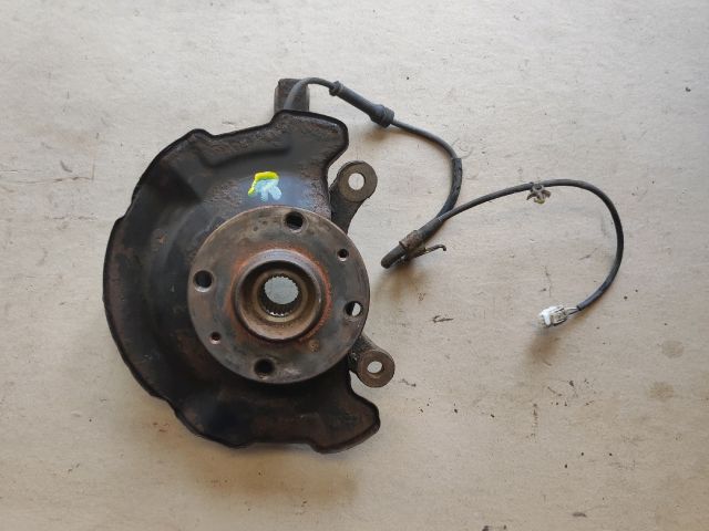 bontott SUZUKI SWIFT III Bal első Csonkállvány Kerékaggyal