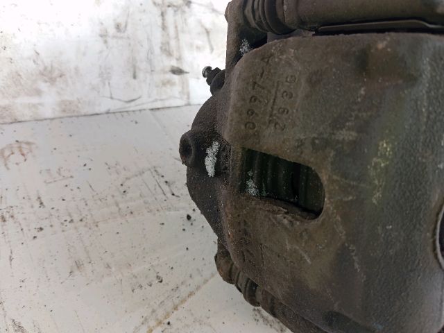 bontott SUZUKI SWIFT III Bal első Csonkállvány Kerékaggyal