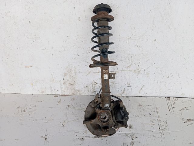 bontott SUZUKI SWIFT III Bal első Csonkállvány Kerékaggyal