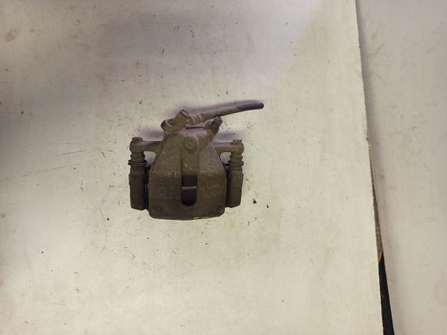 bontott SUZUKI SWIFT III Bal első Féknyereg Munkahengerrel