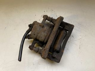 bontott SUZUKI SWIFT III Bal első Féknyereg Munkahengerrel