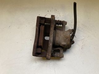 bontott SUZUKI SWIFT III Bal első Féknyereg Munkahengerrel