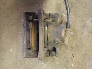 bontott SUZUKI SWIFT III Bal első Féknyereg Munkahengerrel