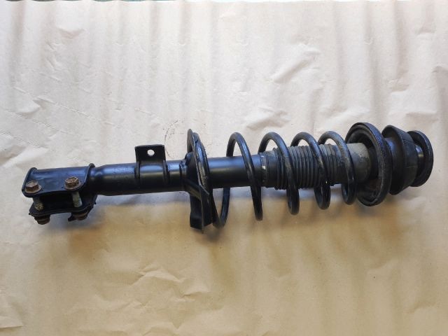 bontott SUZUKI SWIFT III Bal első Gólyaláb (Lengécsillapító, Rugó)