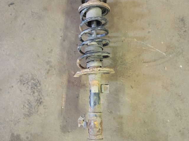 bontott SUZUKI SWIFT III Bal első Gólyaláb (Lengécsillapító, Rugó)