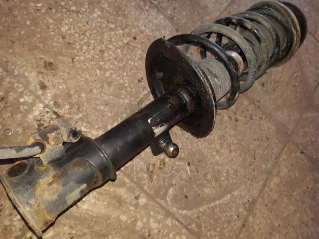 bontott SUZUKI SWIFT III Bal első Lengéscsillapító