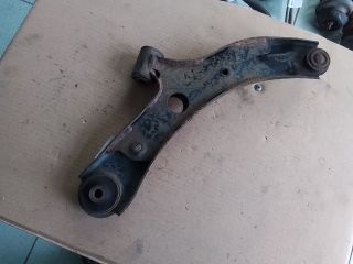 bontott SUZUKI SWIFT III Bal első Lengőkar