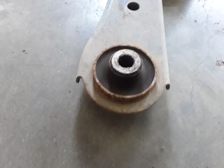 bontott SUZUKI SWIFT III Bal első Lengőkar